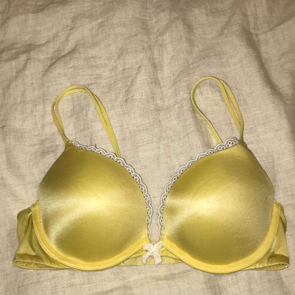 V.S. Very sexy push-up bra.